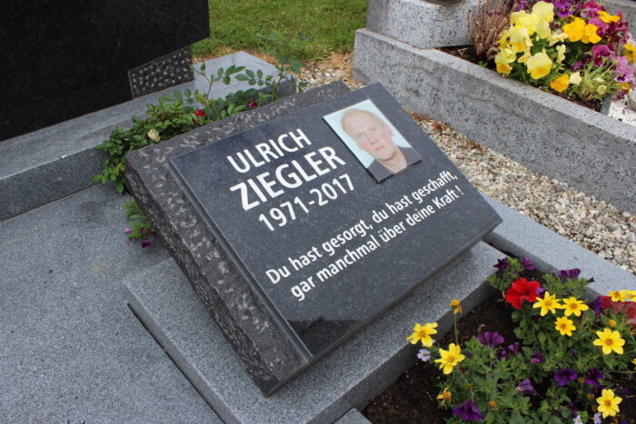 Öko Grabstein Ziegler